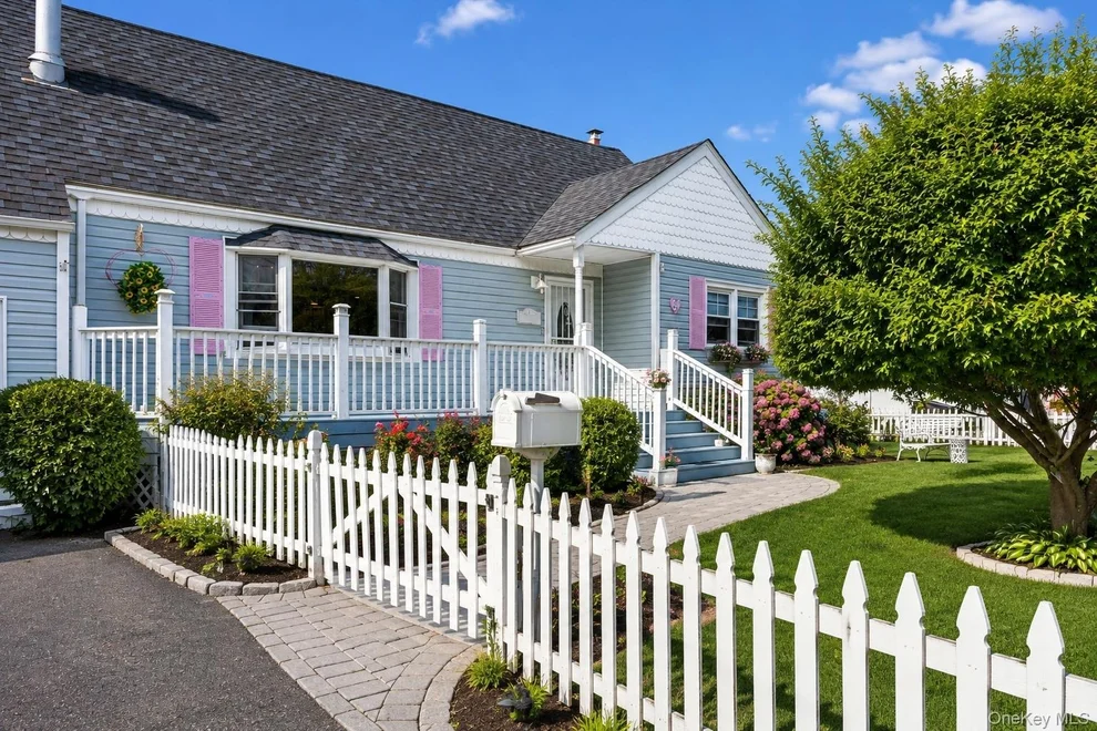 Unit for sale at 84 Barnum Street, West Babylon, NY 11704
