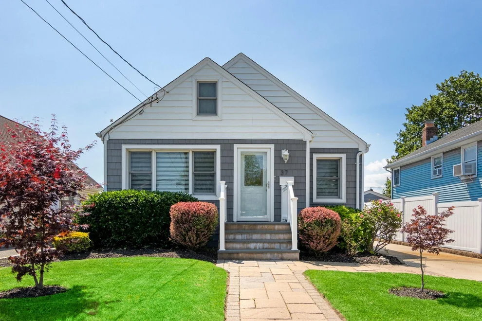 Unit for sale at 37 Dawes Avenue, Babylon, NY 11701