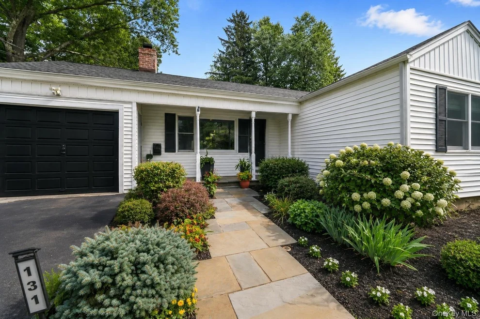 Unit for sale at 131 Huntley Drive, Greenburgh, NY 10502
