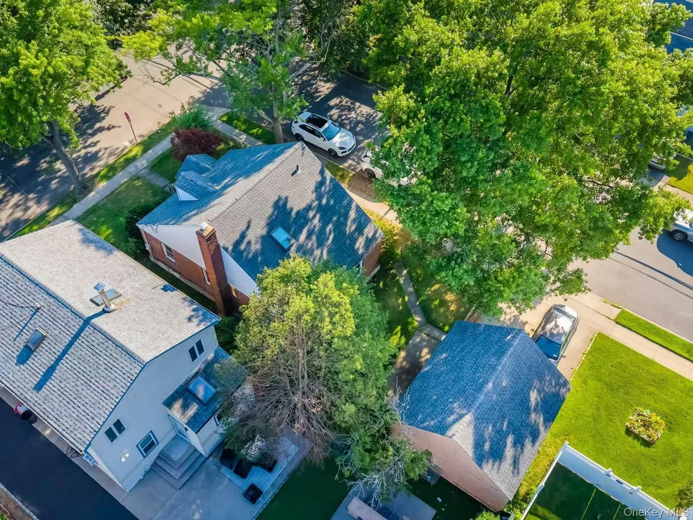 Unit for sale at 850 Washington Street, Hempstead, NY 11010