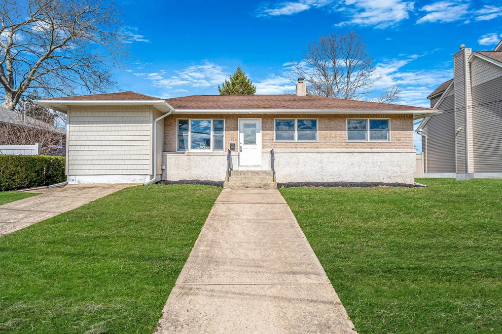 Unit for sale at 931 N Broome Avenue, Babylon, NY 11757