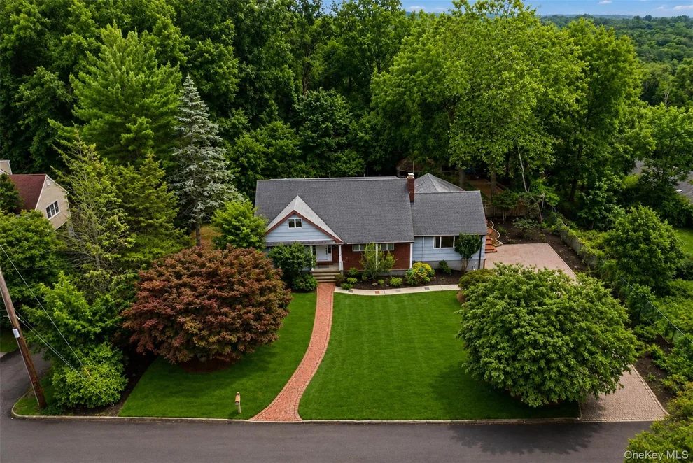 Unit for sale at 11 Hillside Court, Ramapo, NY 10901