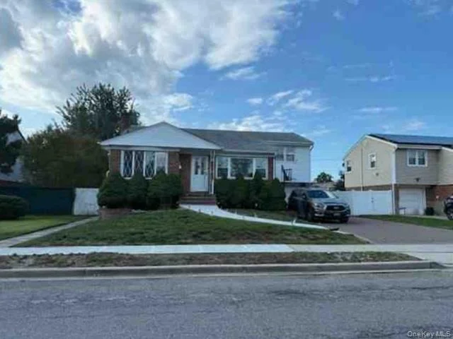 Unit for sale at 101 Hillary Lane, Hempstead, NY 11590