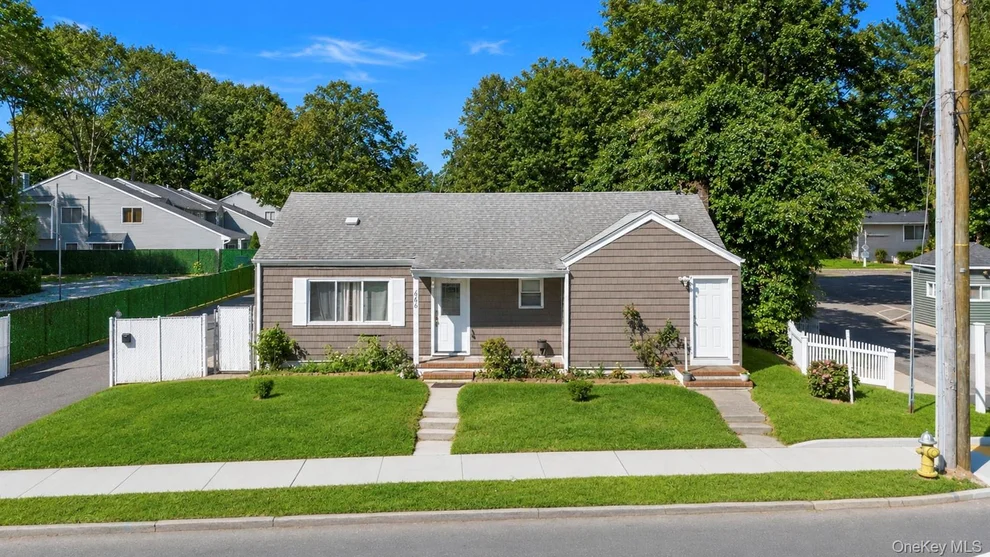 Unit for sale at 666 Rosevale Avenue, Islip, NY 11779
