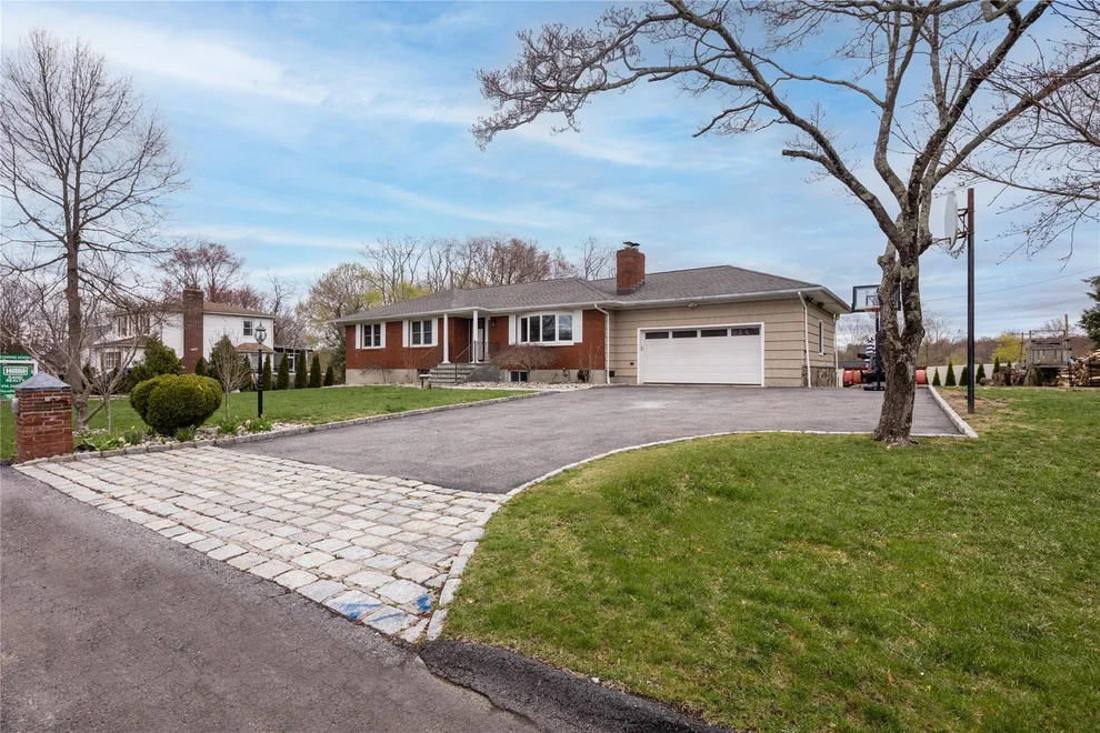 Unit for sale at 2820 Sarles Drive, Yorktown, NY 10598