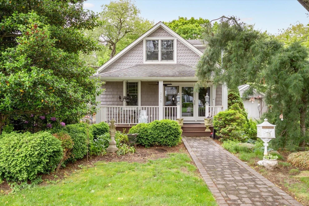 Unit for sale at 236 Crombie Street, Huntington, NY 11746