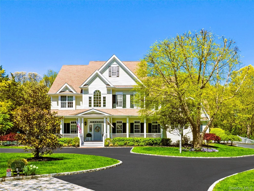 Unit for sale at 503 Cold Spring Road, Oyster Bay, NY 11791