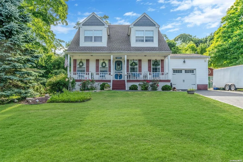 Unit for sale at 18 Midland Avenue, Brookhaven, NY 11777