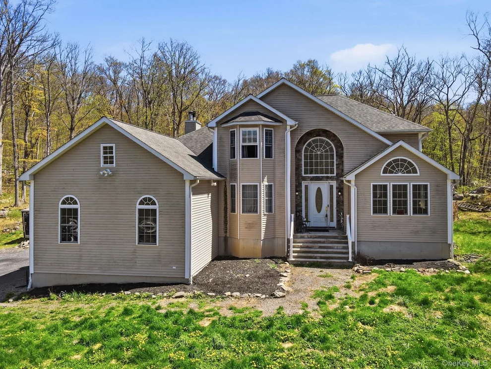 Unit for sale at 155 Alexander Road, Warwick (Town), NY 10950