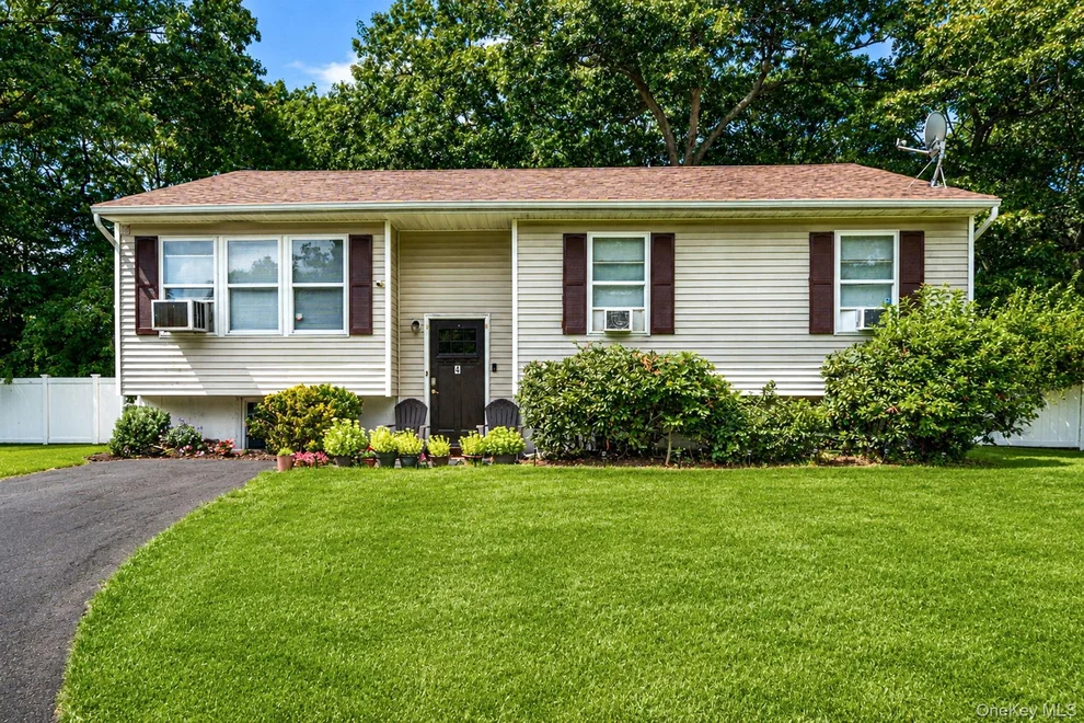 Unit for sale at 4 Witmer Court, Islip, NY 11749