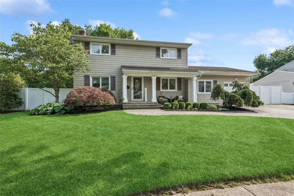 Unit for sale at 22 Shelton Court, Smithtown, NY 11725