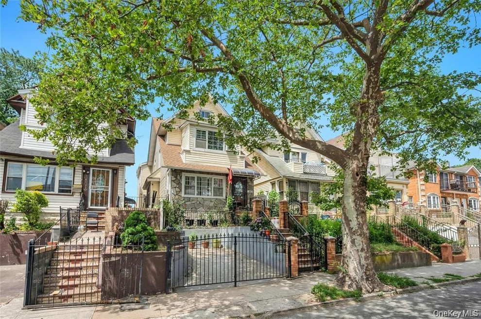 Unit for sale at 10530 Van Wyck Expressway, New York, NY 11419