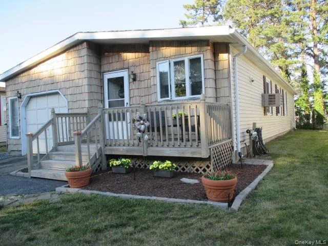 Unit for sale at 130 Village Circle W, Brookhaven, NY 11949
