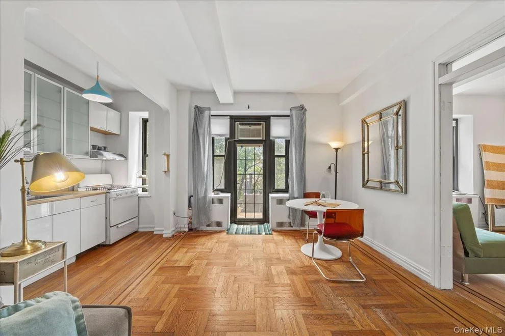 50 Park Terrace East
