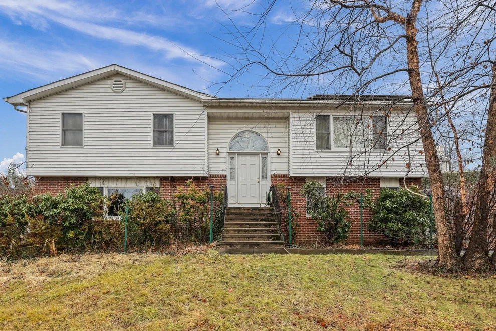 Unit for sale at 110 Franklin Avenue, Mount Pleasant, NY 10595