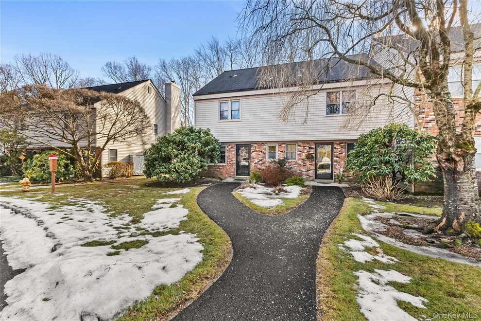 Unit for sale at 182 Heritage Hills, Somers, NY 10589
