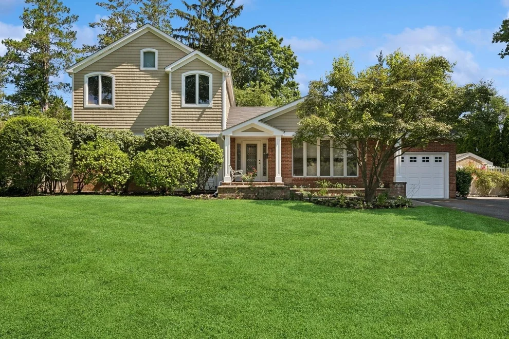 Unit for sale at 3 Sherman Road, Glen Cove, NY 11542