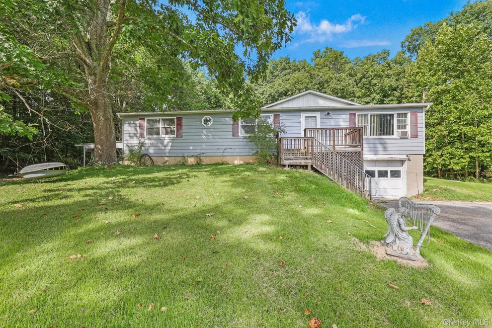 Unit for sale at 894 Wallkill Avenue, Crawford, NY 12589