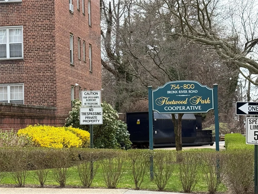 Unit for sale at 776 Bronx River Road, Yonkers, NY 10708