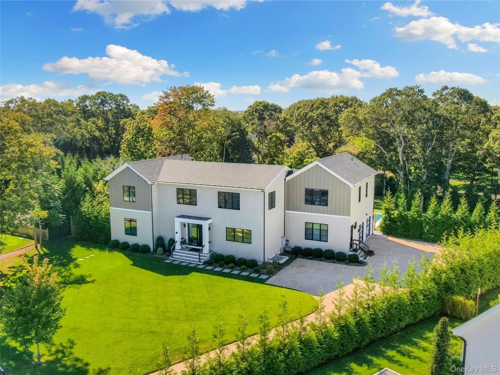Unit for sale at 4 Piperwoods Lane, Southampton, NY 11959