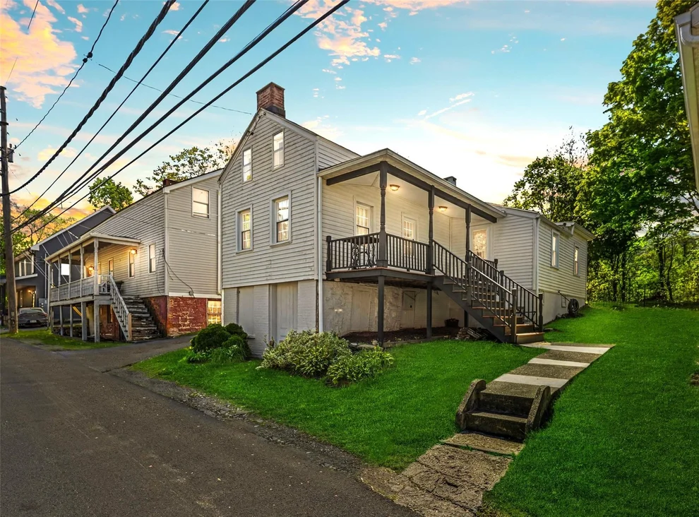 Unit for sale at 81 Old Glenham Rd, Fishkill, NY 12527