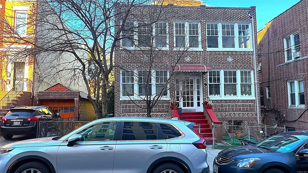 Unit for sale at 39-26/28 65th Street, New York, NY 11377