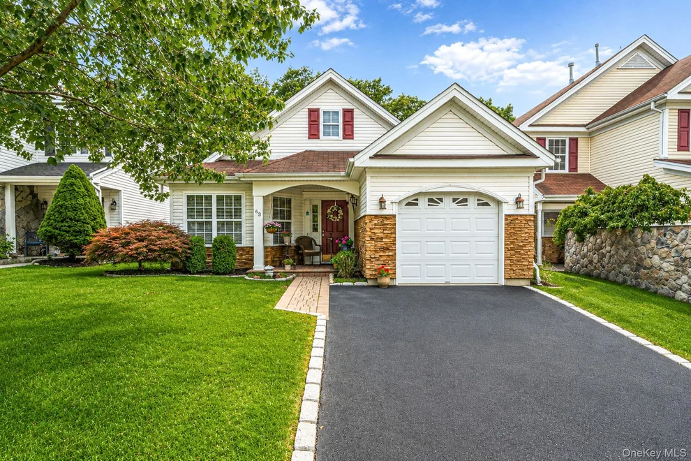Unit for sale at 63 Madison Circle, Brookhaven, NY 11953