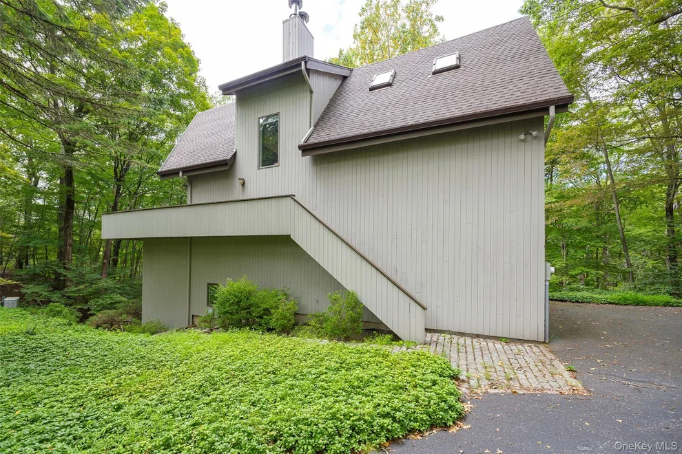 Unit for sale at 51 Major Lockwood Lane, Pound Ridge, NY 10576
