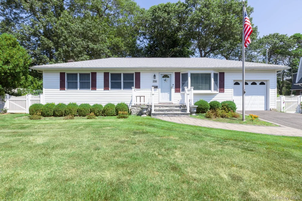 Unit for sale at 295 5th Street, Smithtown, NY 11780
