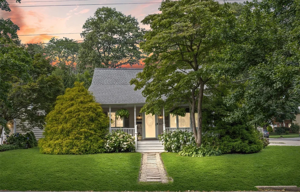 Unit for sale at 300 3rd Avenue, Huntington, NY 11731