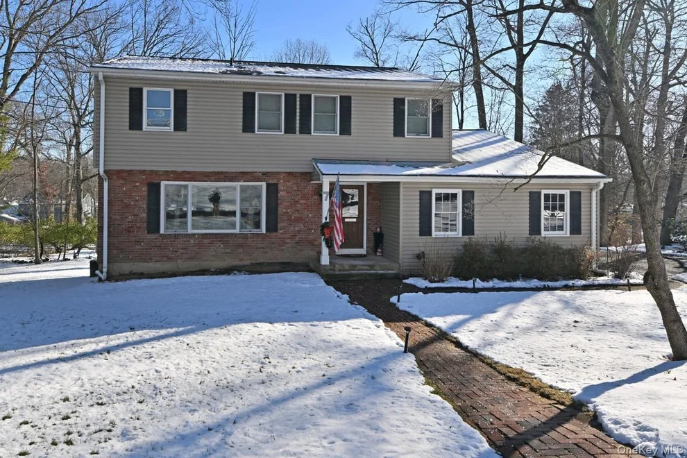 Unit for sale at 7 Lexington Road, Clarkstown, NY 10956