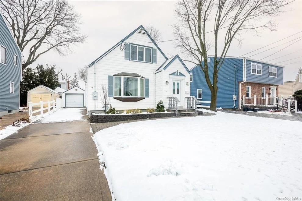 Unit for sale at 36 Dail Street, North Hempstead, NY 11040