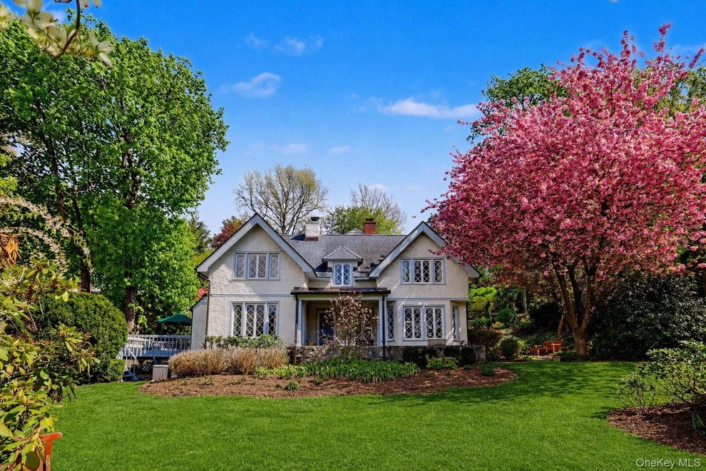 Unit for sale at 7 Avon Road, Eastchester, NY 10708