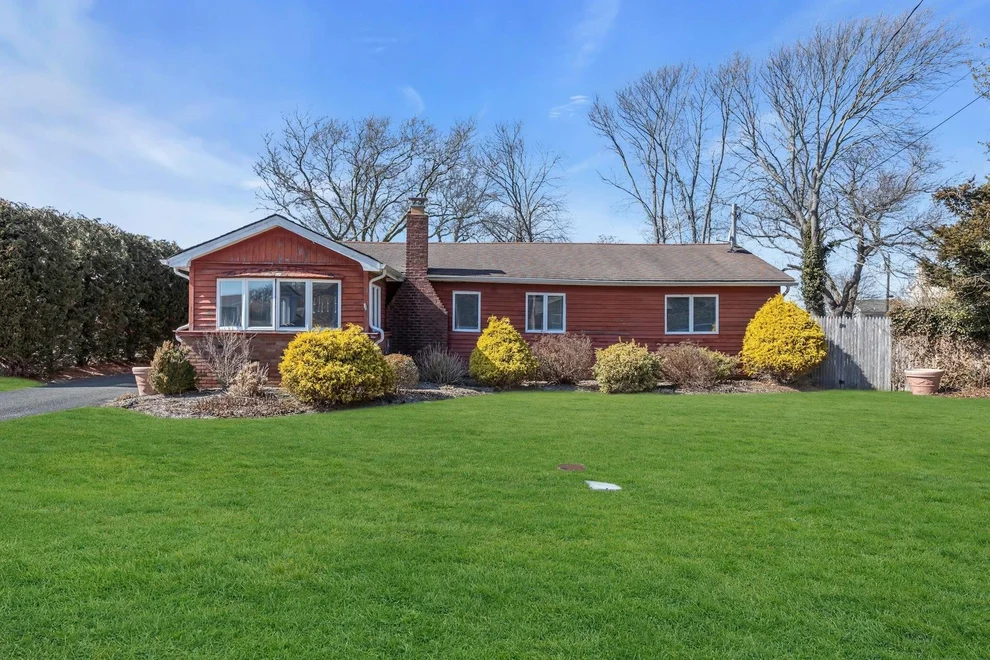 Unit for sale at 2 Elgin Place, Brookhaven, NY 11772
