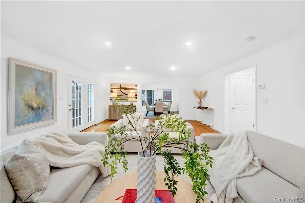 Unit for sale at 57 Old Town Crossing, New Castle, NY 10549