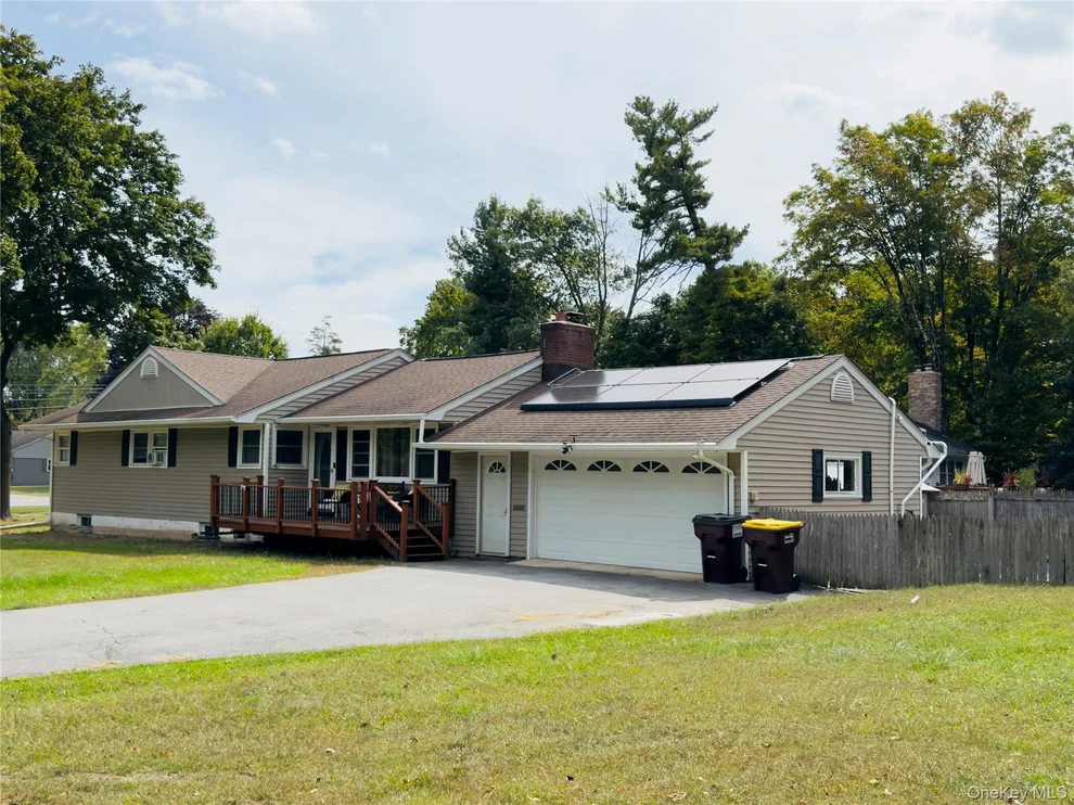 Unit for sale at 1 Pinecrest, Warwick (Town), NY 10990
