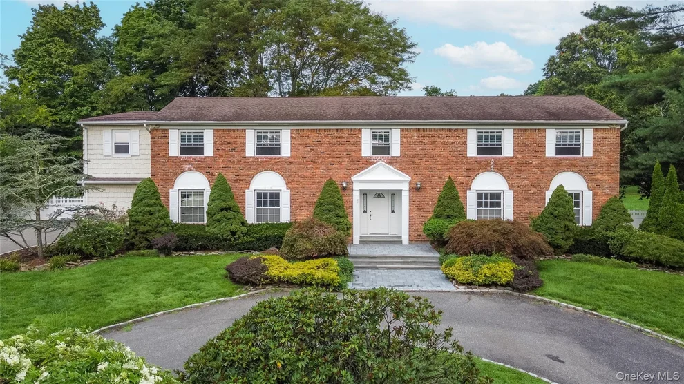 Unit for sale at 34 Lisa Court, Oyster Bay, NY 11791