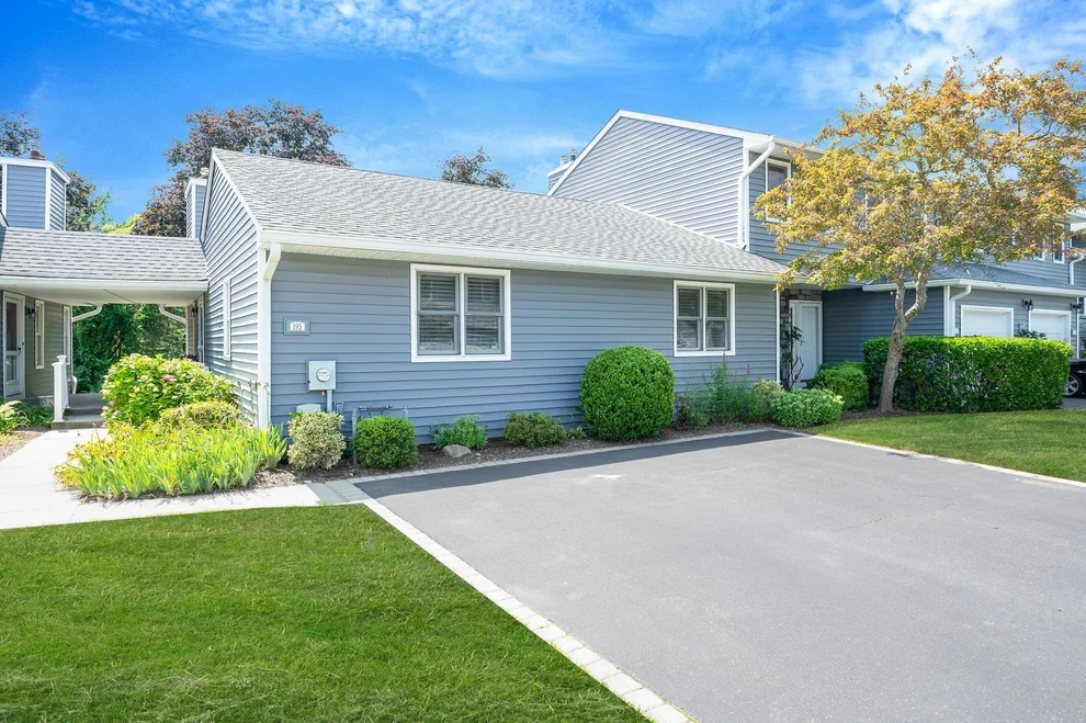 Unit for sale at 195 Alicia Drive, Babylon, NY 11703