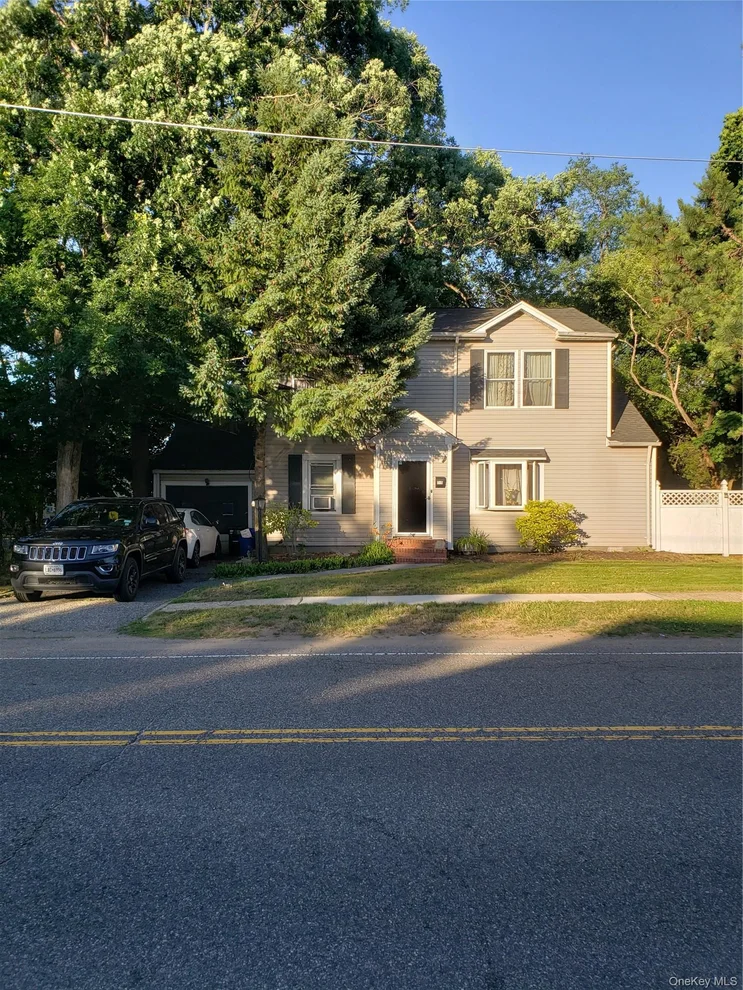 Unit for sale at 715 County Line Road, Babylon, NY 11701