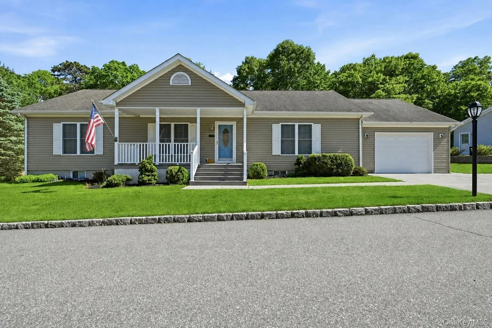 Unit for sale at 1407 Middle Road, Riverhead, NY 11933