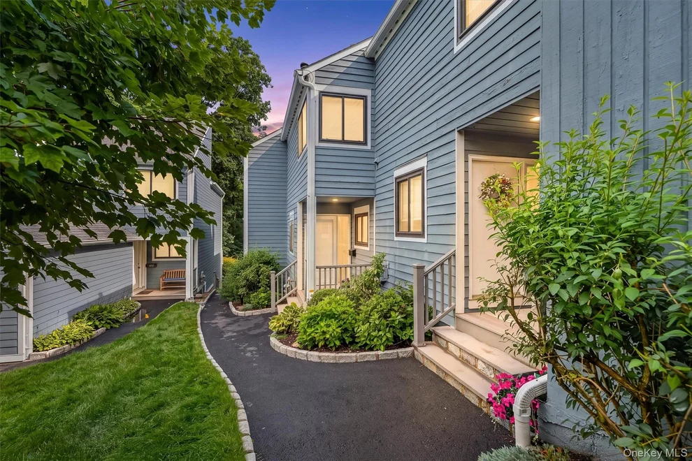 Unit for sale at 13 Timber Ridge, Mount Kisco, NY 10549