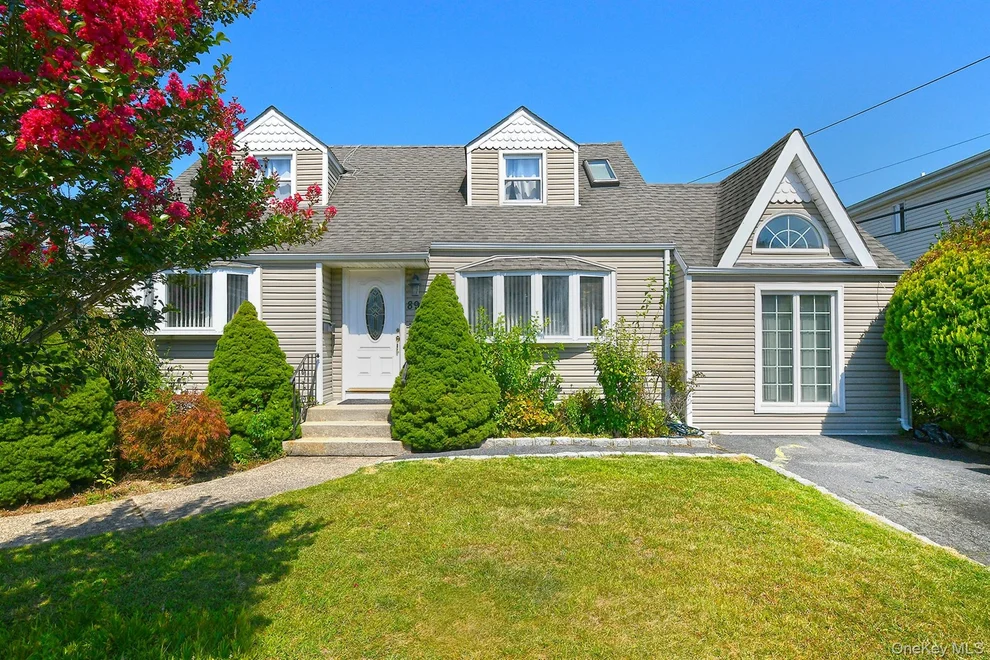 Unit for sale at 899 Brent Drive, Hempstead, NY 11793