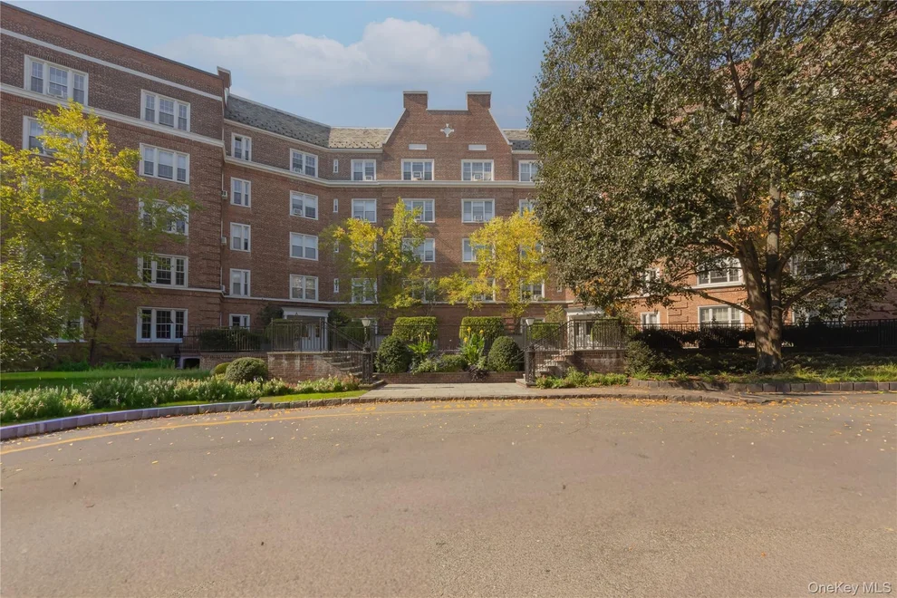 5 Midland Gardens