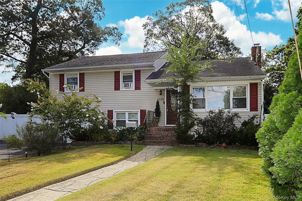 Unit for sale at 1078 Northgate Court, Hempstead, NY 11553