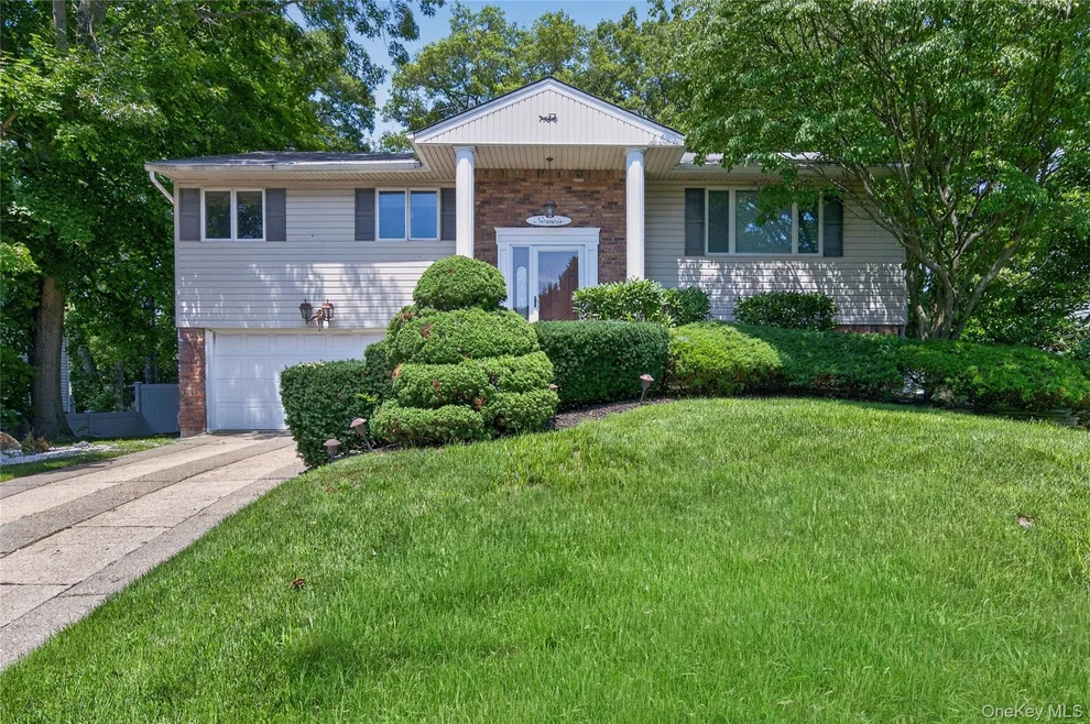 Unit for sale at 7 Chatham Road, Smithtown, NY 11725