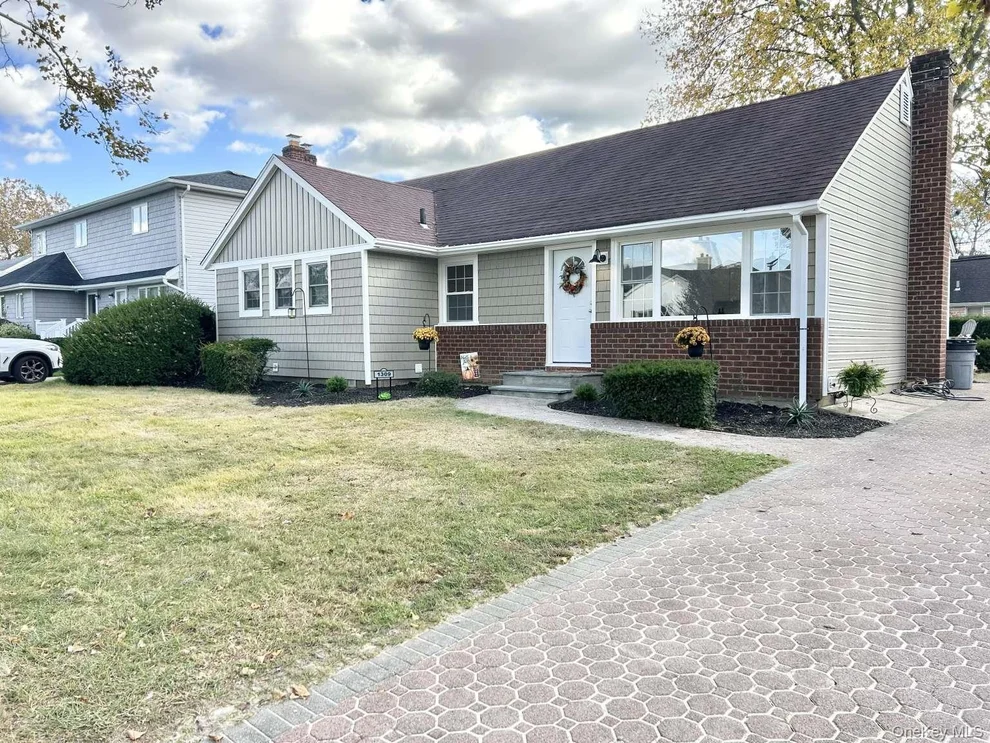 Unit for sale at 1390 Wilson Road, Hempstead, NY 11554