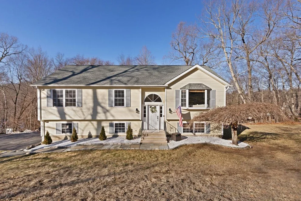 Unit for sale at 90 Acorn Road, Southeast, NY 10509