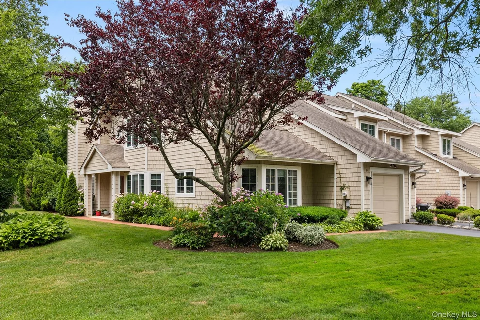 Unit for sale at 34 Cedar Ridge Lane, Islip, NY 11706