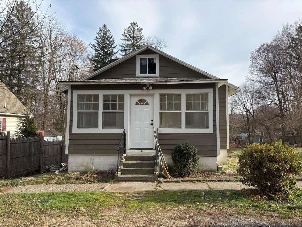 Unit for sale at 8 Tinker Town Road, Washington, NY 12522