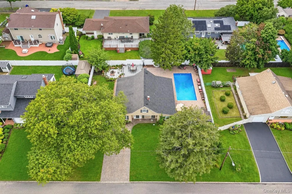 Unit for sale at 54 Pacific Avenue, Babylon, NY 11729